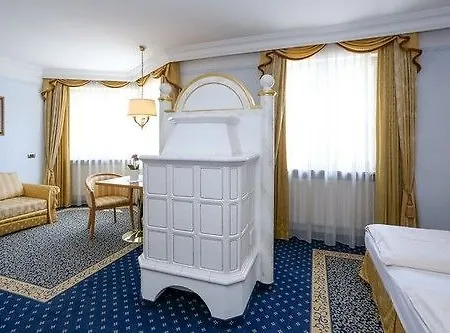 ホテル Cityhotel Goldener Adler 4*