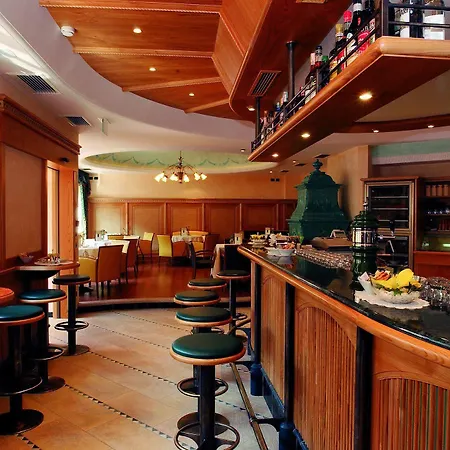 Hotel Cityhotel Goldener Adler 4*
